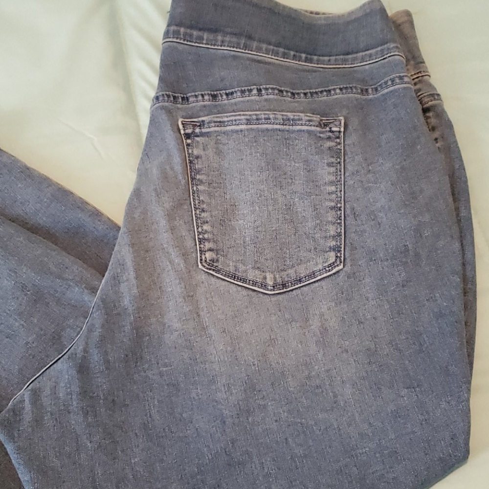 Jeans - Picture 4 of 4